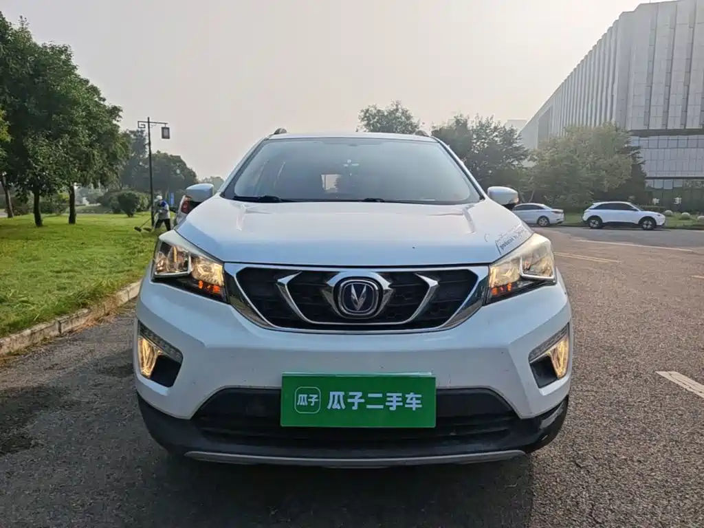 Changan CS15 — миниатюра 3