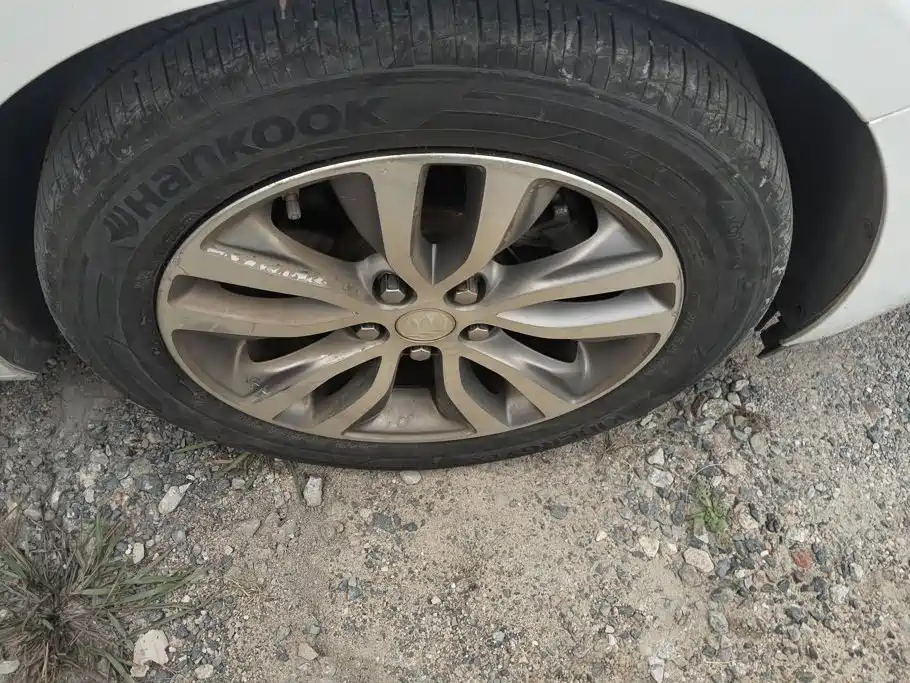 Buick Excelle — миниатюра 6