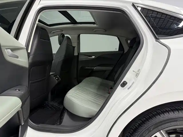 Changan Yida — миниатюра 8