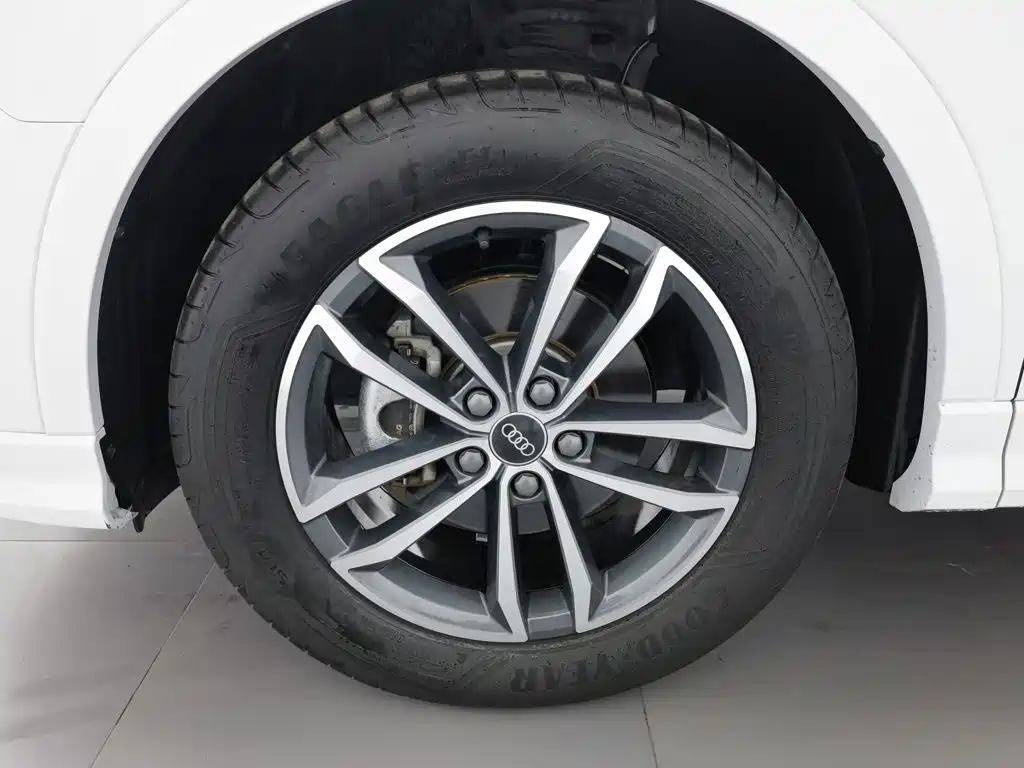 Audi Q3 — миниатюра 17