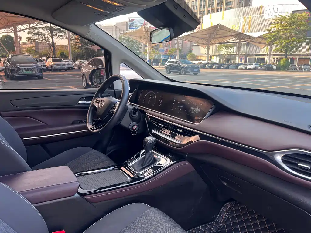 GAC Motor Trumpchi M6 - фото 19