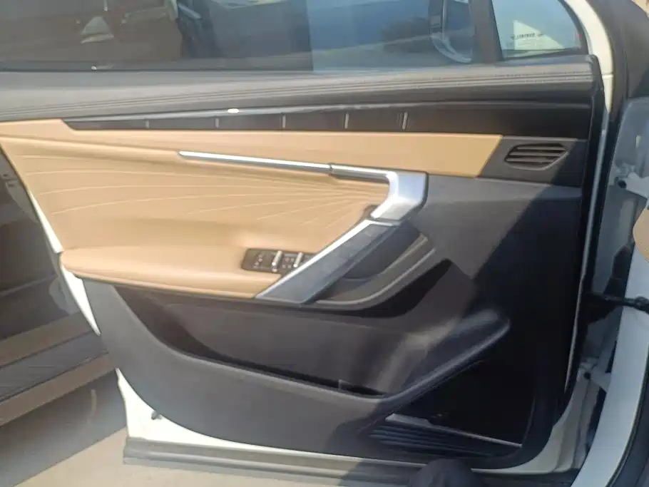 Geely Boyue L — миниатюра 7