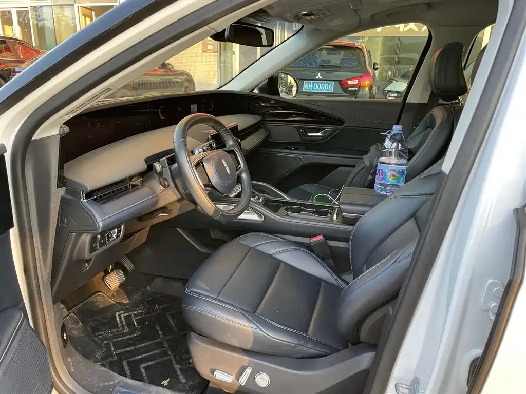 Lincoln Nautilus 2023 2.0T
