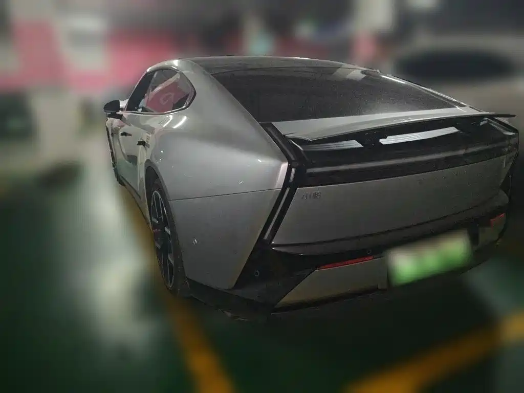 XPeng P7 — миниатюра 4