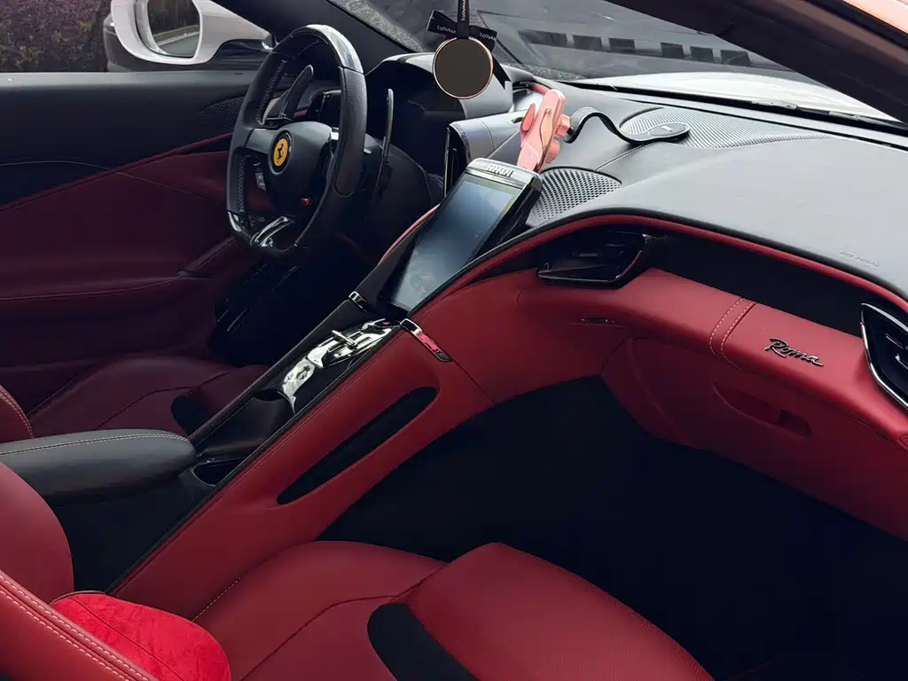 Ferrari Roma 2020 3.9T V8