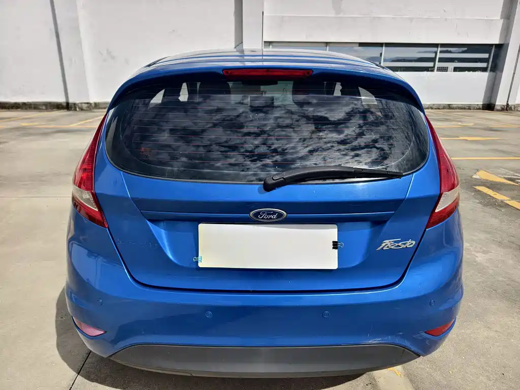 Ford Fiesta — миниатюра 4