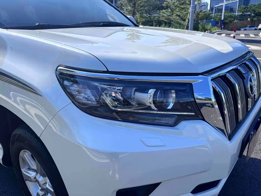 Toyota Land Cruiser Prado 2018 2.7L