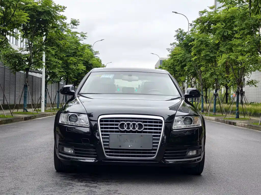 Audi A6L 2011 2.8 FSI quattro Luxury