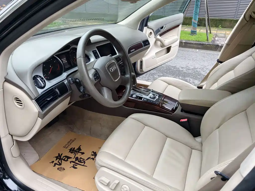 Audi A6L 2011 2.8 FSI quattro Luxury