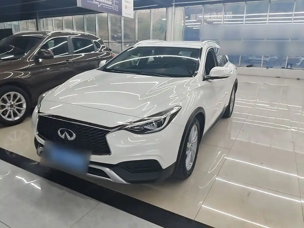 Infiniti QX30 — миниатюра 2