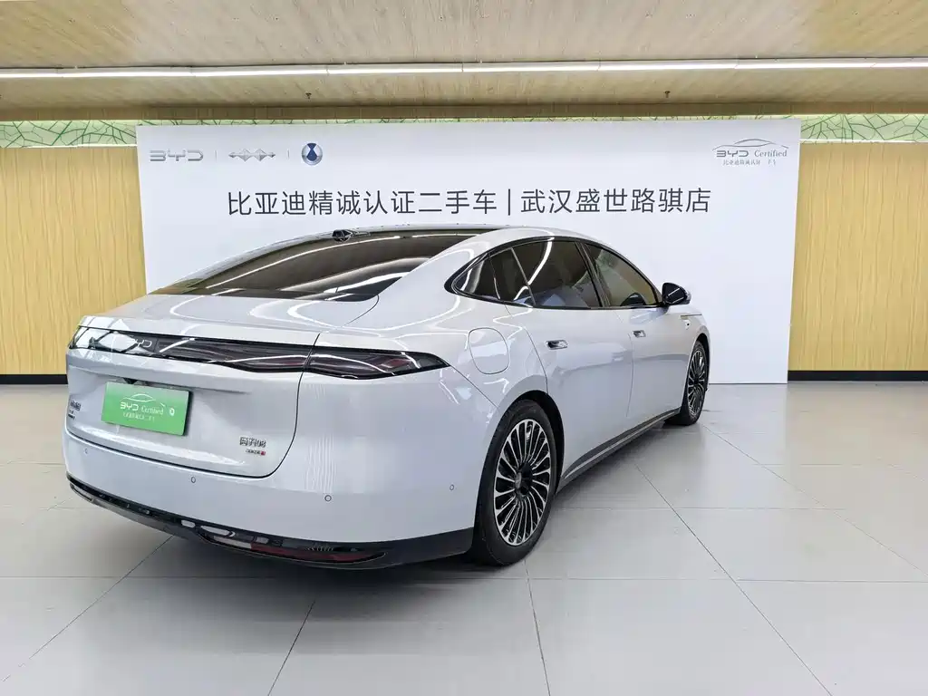BYD Seal 08 — миниатюра 3
