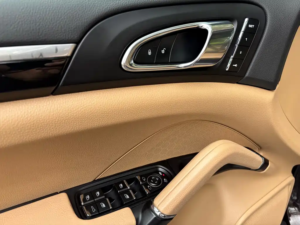 Porsche Cayenne 2016 3.6L