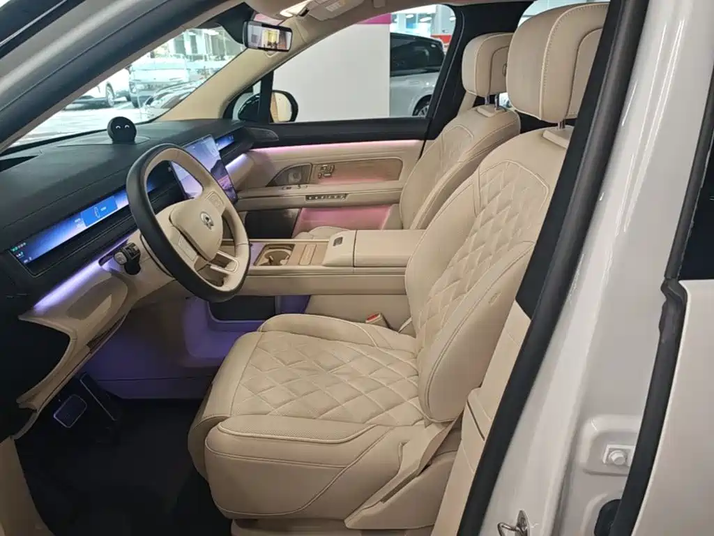 NIO ES8 — миниатюра 15