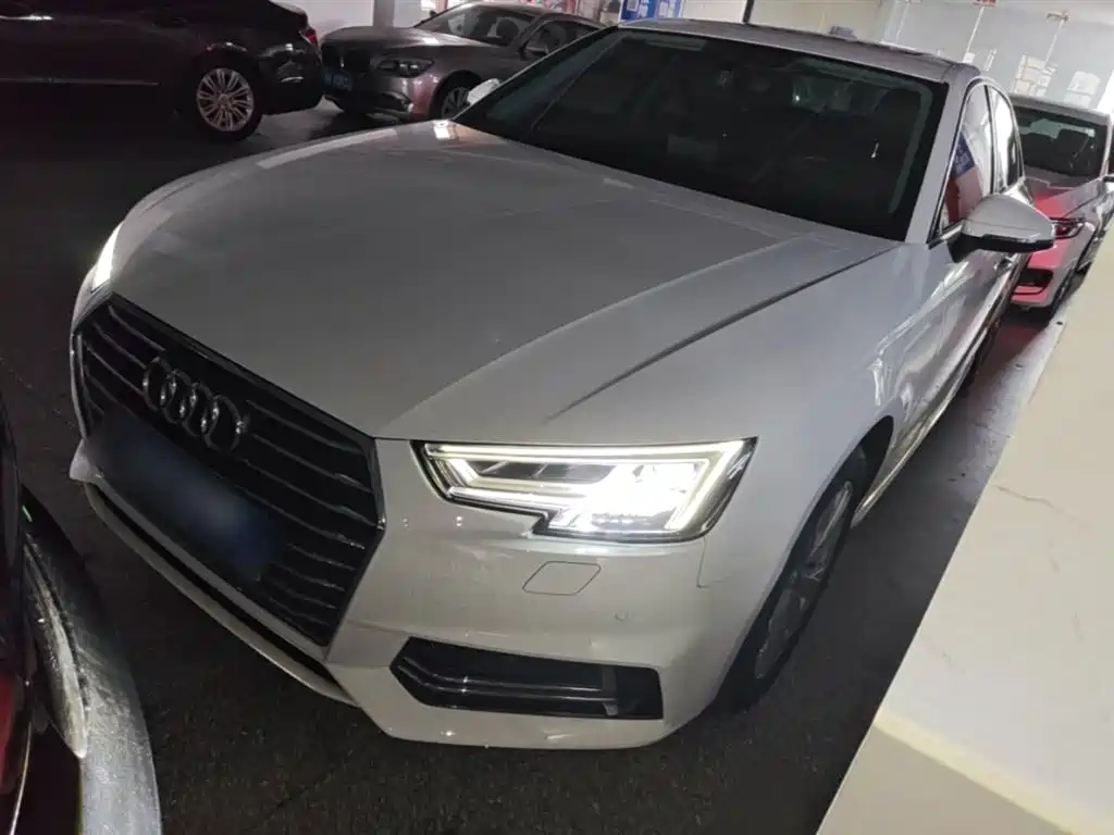 Audi A4L 2020