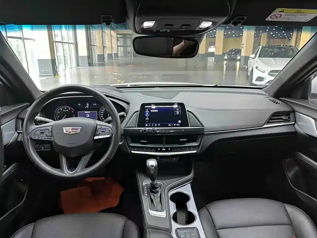 Cadillac CT4 — миниатюра 5