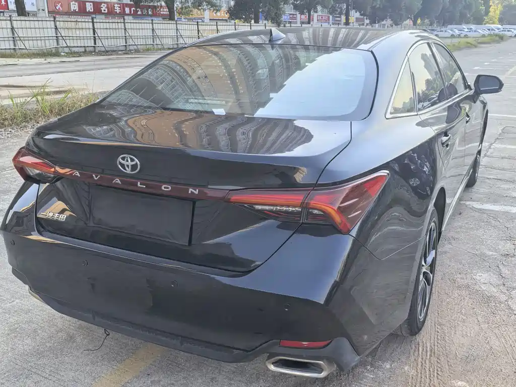 Toyota Avalon — миниатюра 4