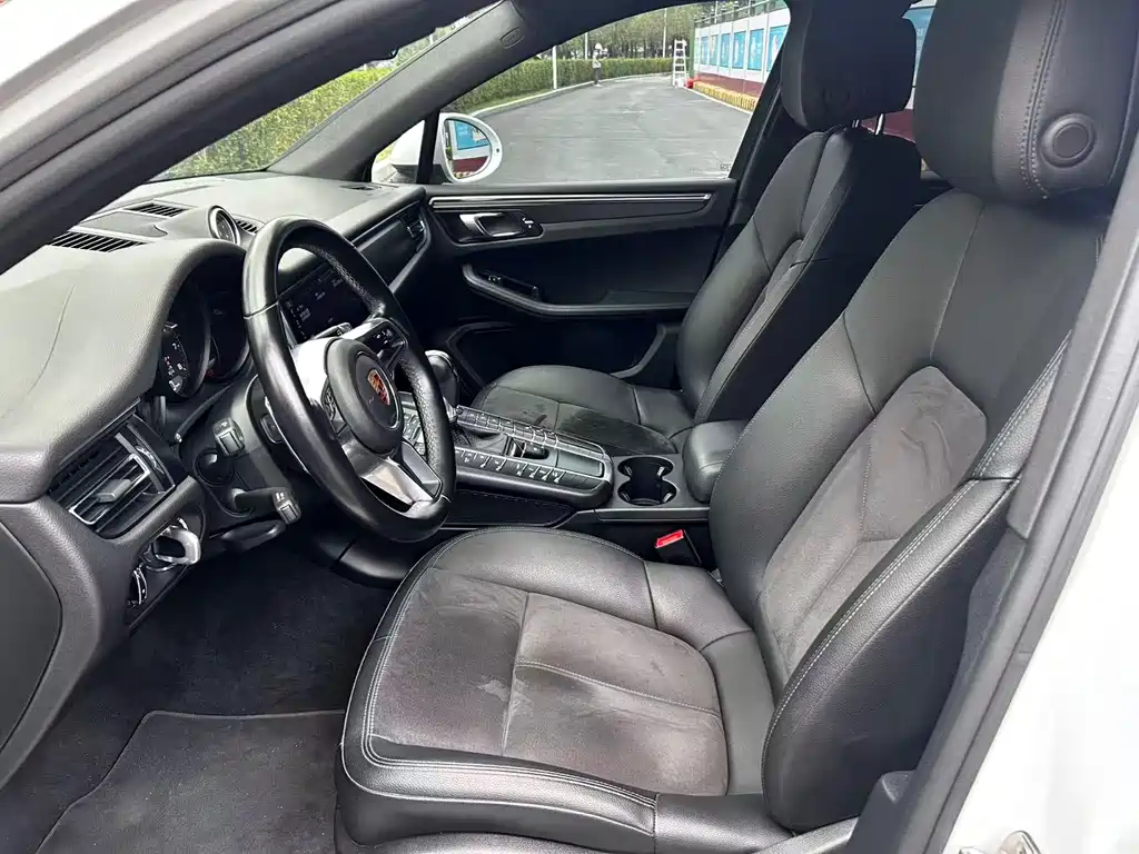 Porsche Macan - фото 7