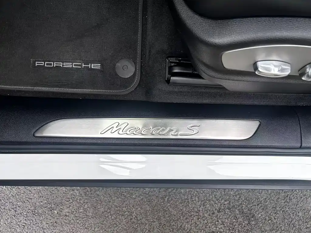 Porsche Macan - фото 10