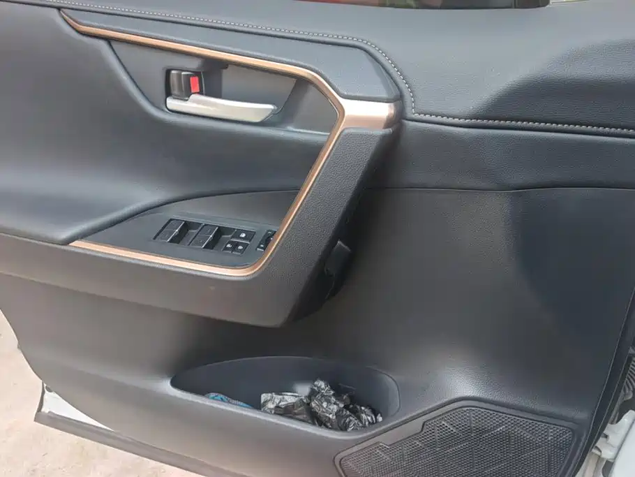Toyota Wildlander — миниатюра 7