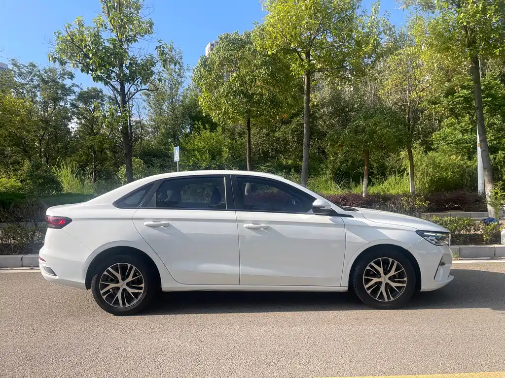 Geely Emgrand - фото 15