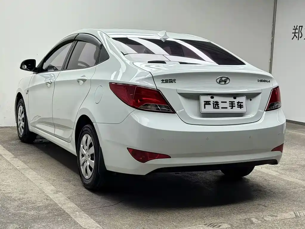 Hyundai Verna — миниатюра 5