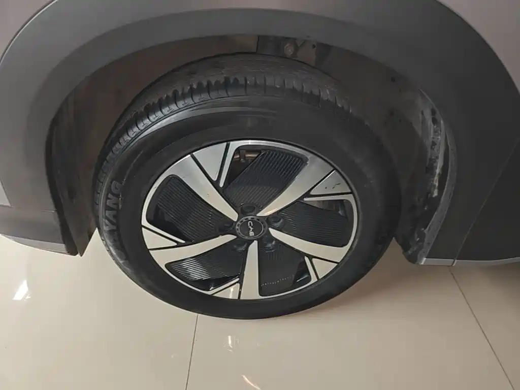 BYD Sealion 05 EV — миниатюра 23