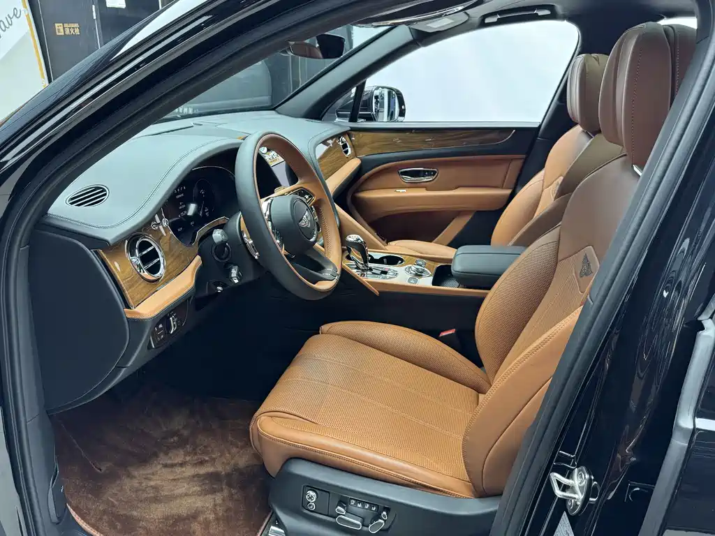 Bentley Bentayga — фотографии объявления, Фото 12