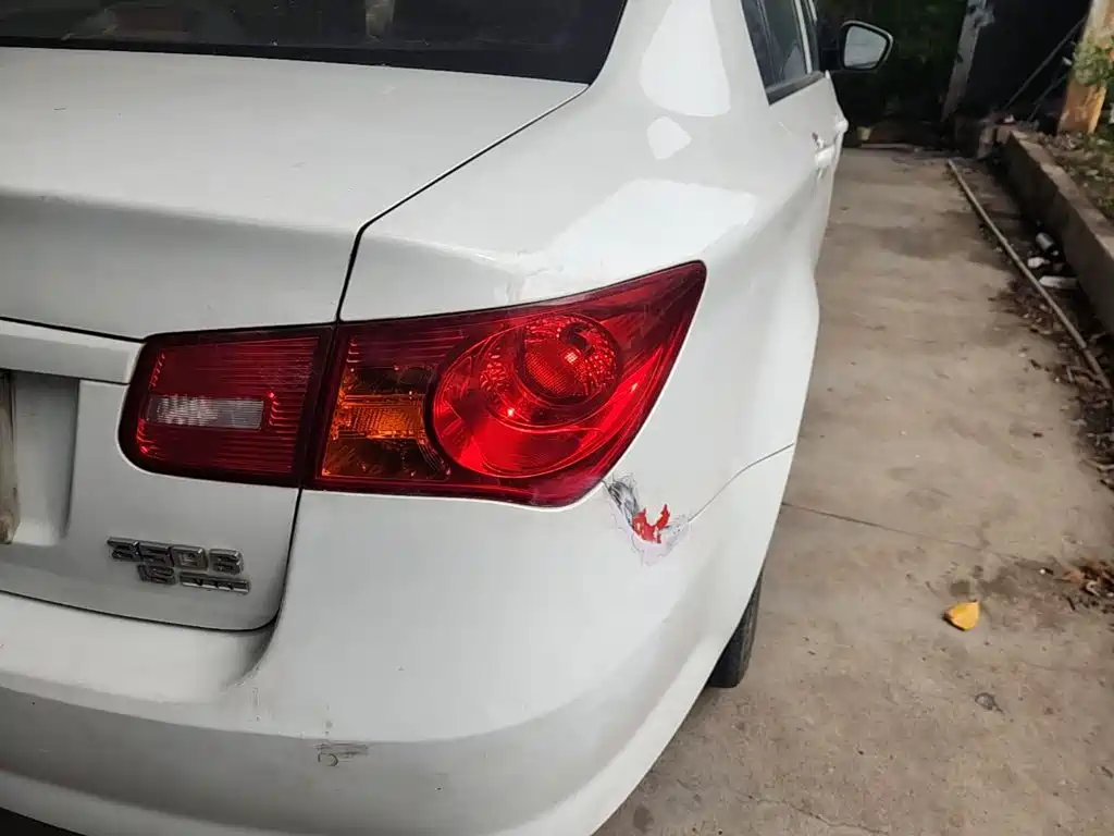 Roewe 350 — миниатюра 8