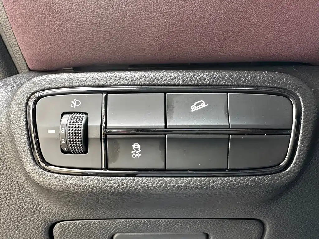 GAC Motor Trumpchi M6 — миниатюра 11