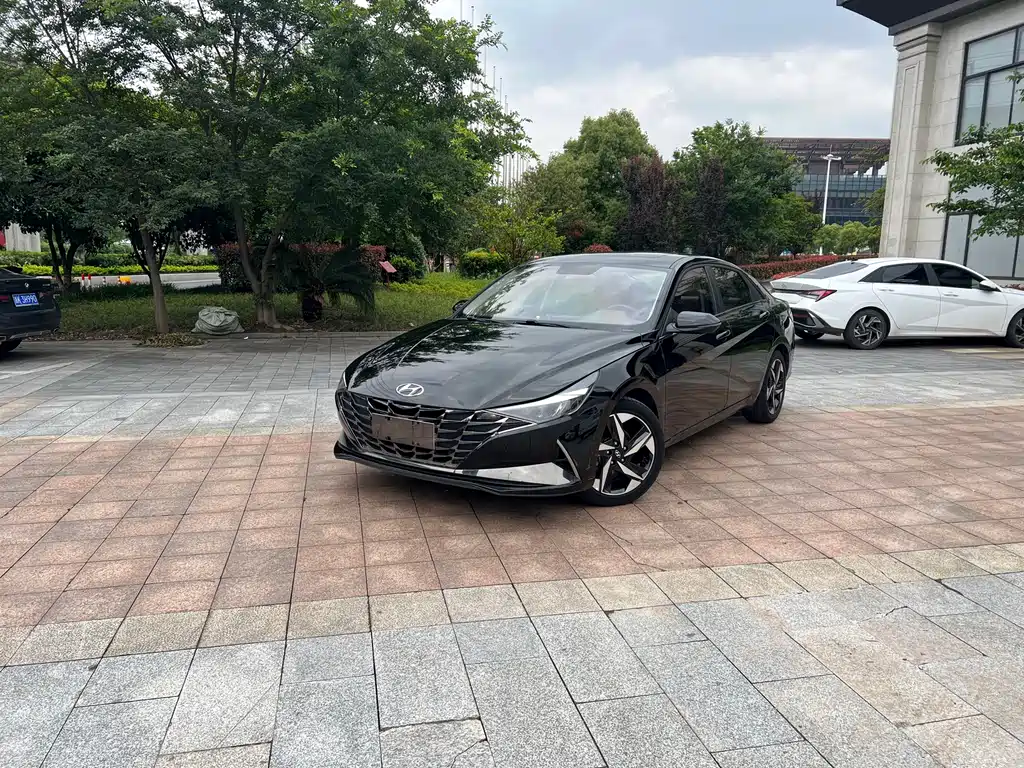 Hyundai Elantra 2021