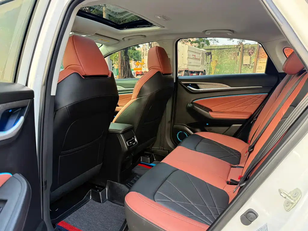 Changan Eado — миниатюра 6