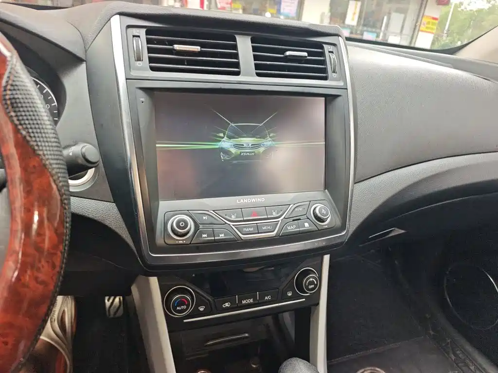 Landwind Landwind X5 — миниатюра 6