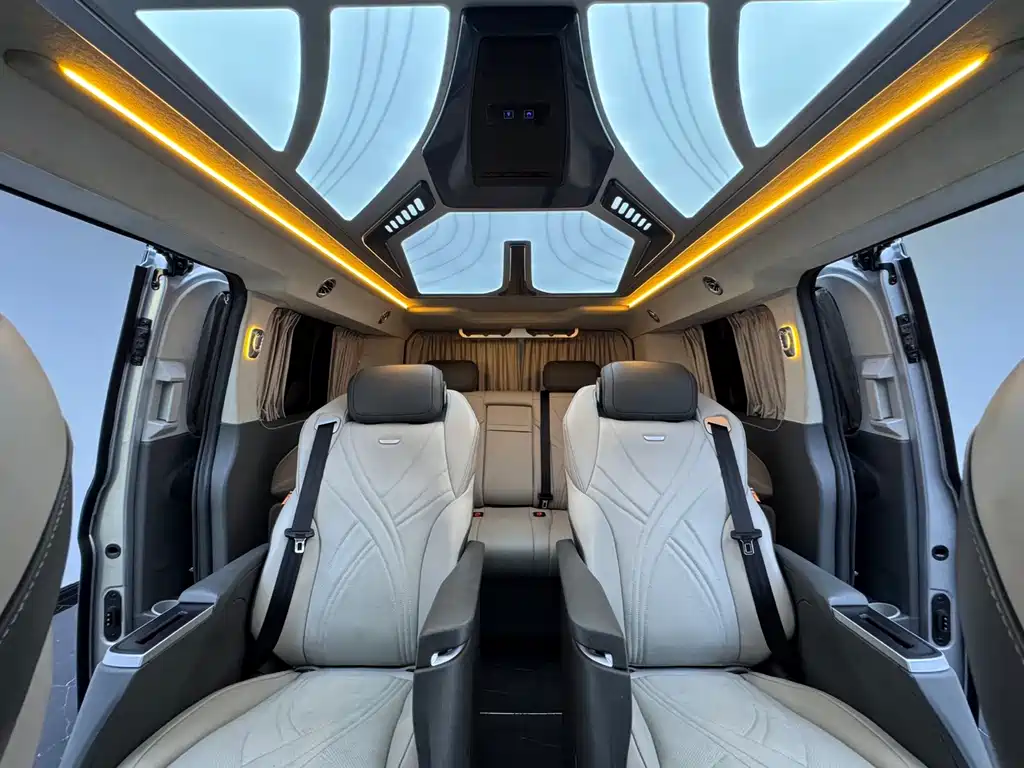Ford Tourneo — миниатюра 14