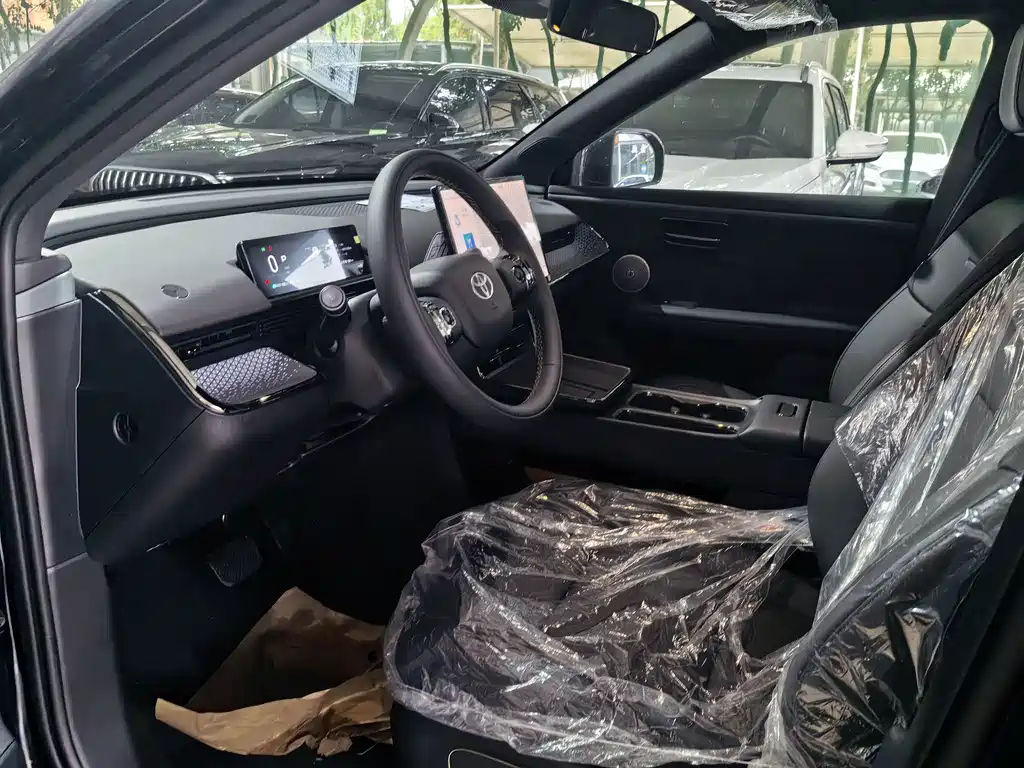 Toyota bZ3X — миниатюра 4