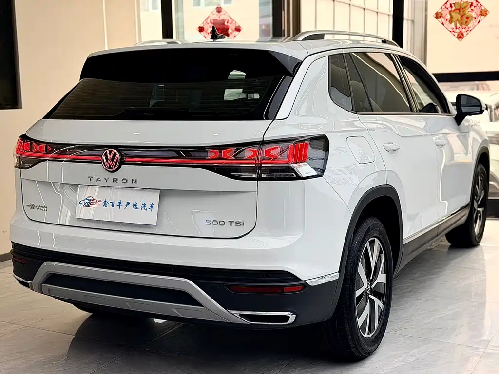 Volkswagen Tayron 2025 300TSI