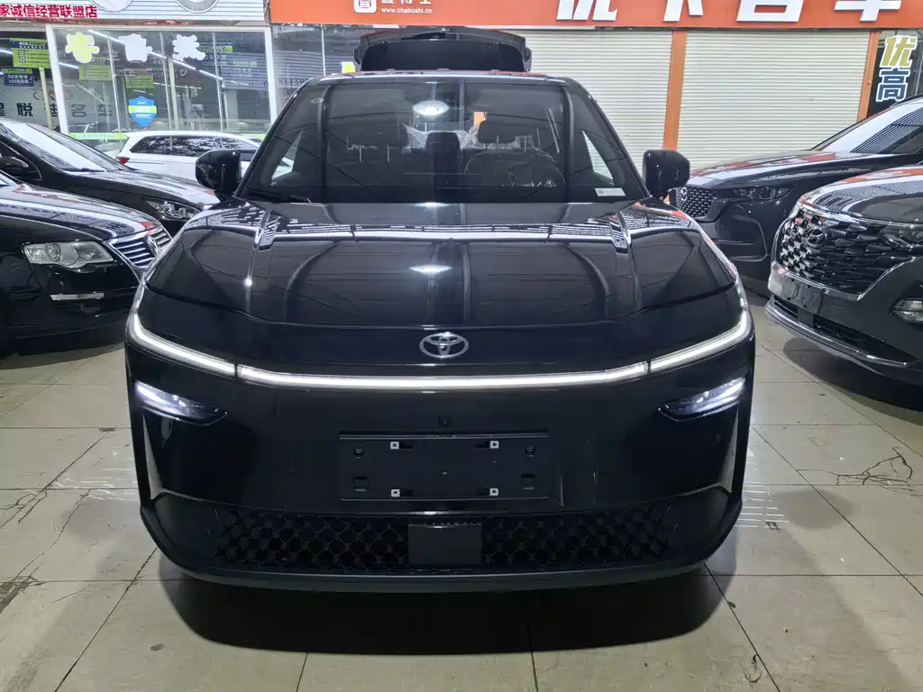 Toyota bZ3X — миниатюра 2