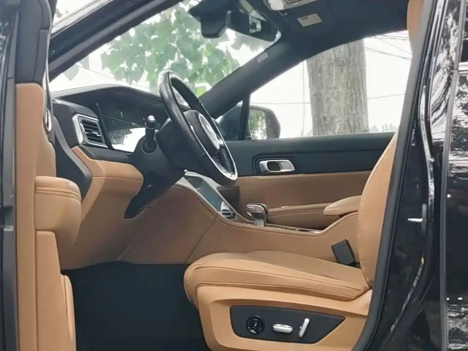 Li Auto ONE 2021 6 мест