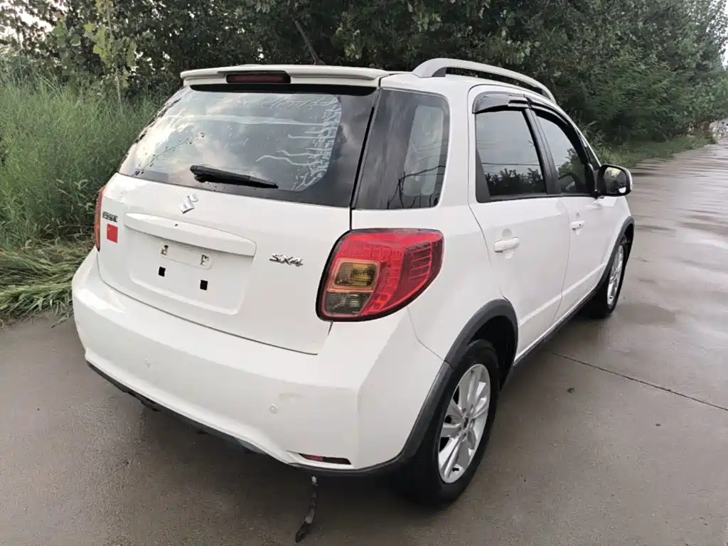 Suzuki SX4 — миниатюра 7