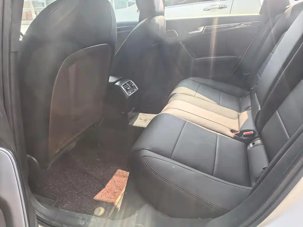 Audi A4L 2015 35 TFSI AT Comfort