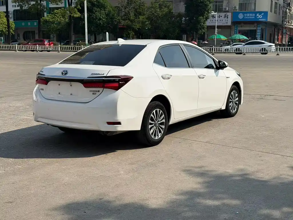 Toyota Corolla — миниатюра 4