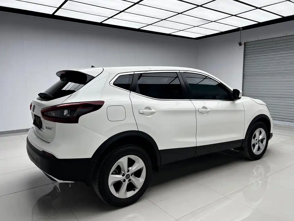 Nissan Qashqai — миниатюра 4