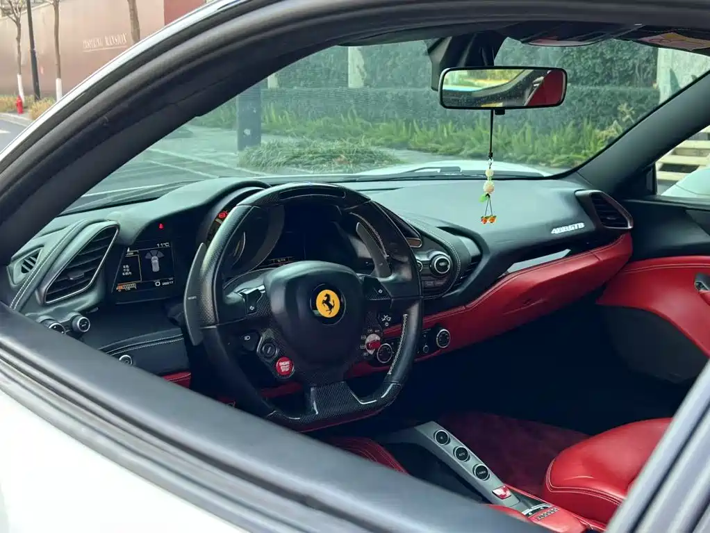 Ferrari 488 — миниатюра 14
