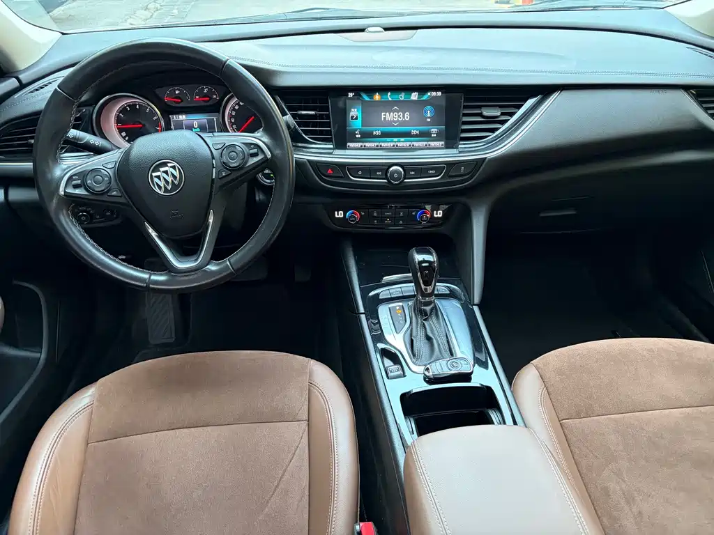 Buick Regal — миниатюра 5