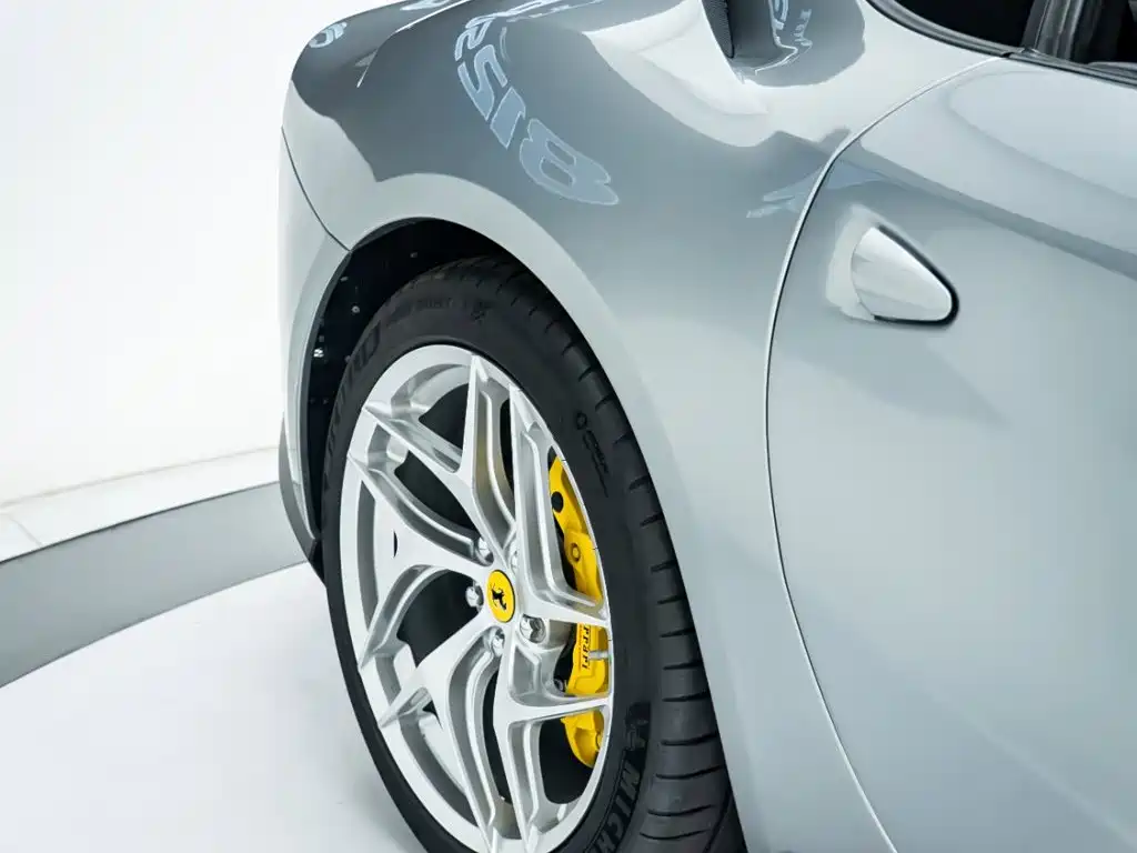 Ferrari 812 — миниатюра 20