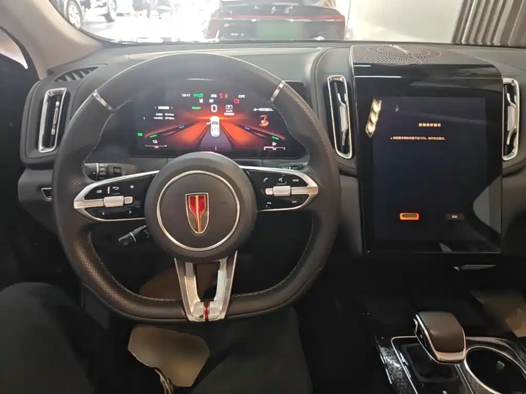 Hongqi Hongqi HS3 PHEV — миниатюра 11