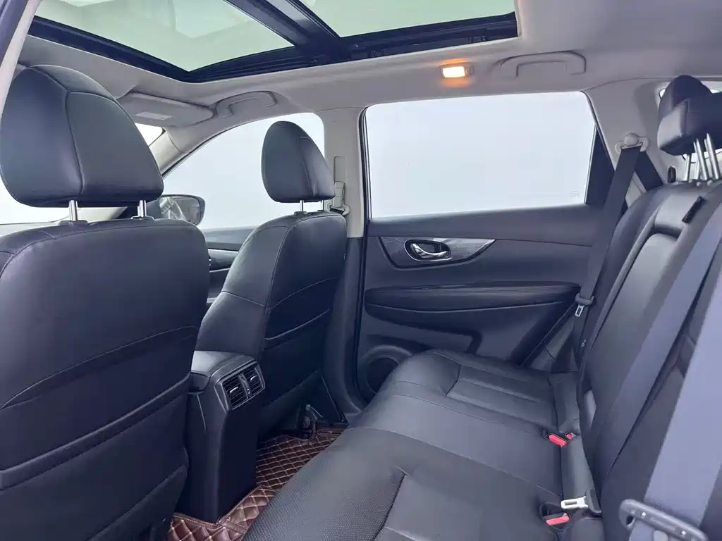 Nissan X-Trail — миниатюра 15