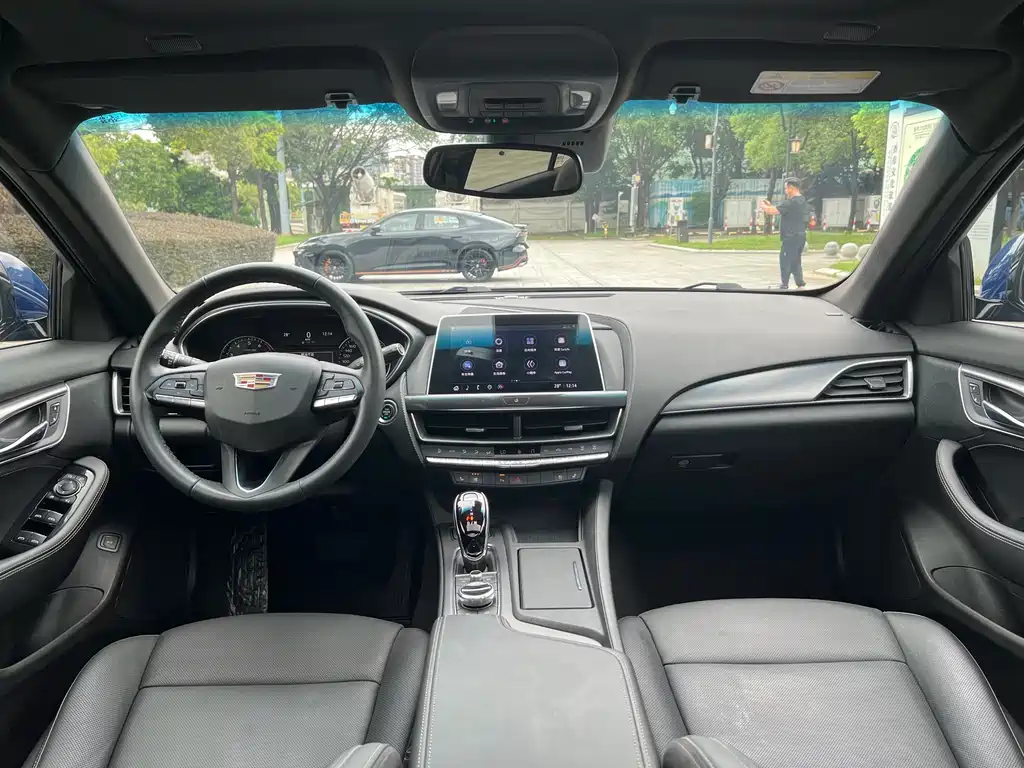 Cadillac CT5 — миниатюра 9