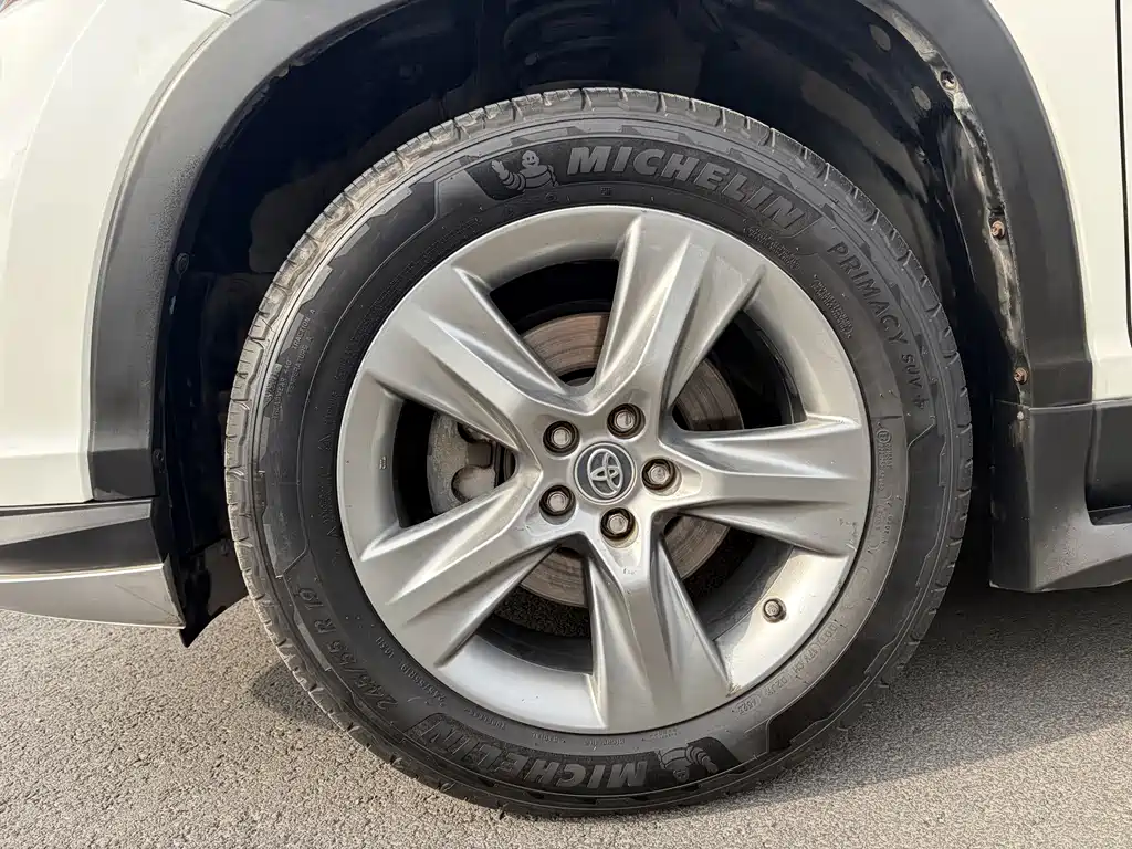 Toyota Highlander — миниатюра 5