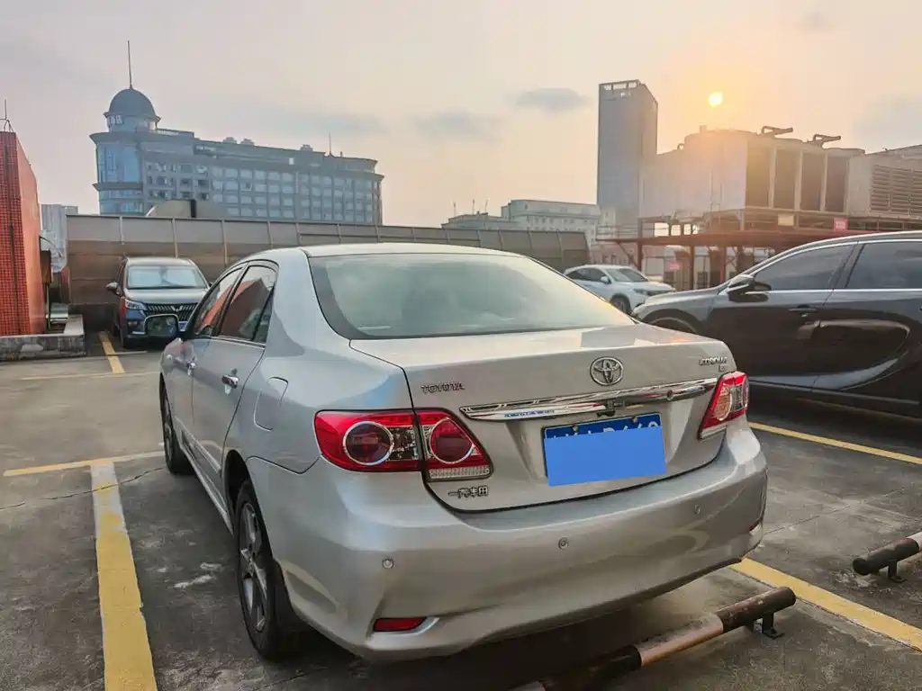 Toyota Corolla — миниатюра 7