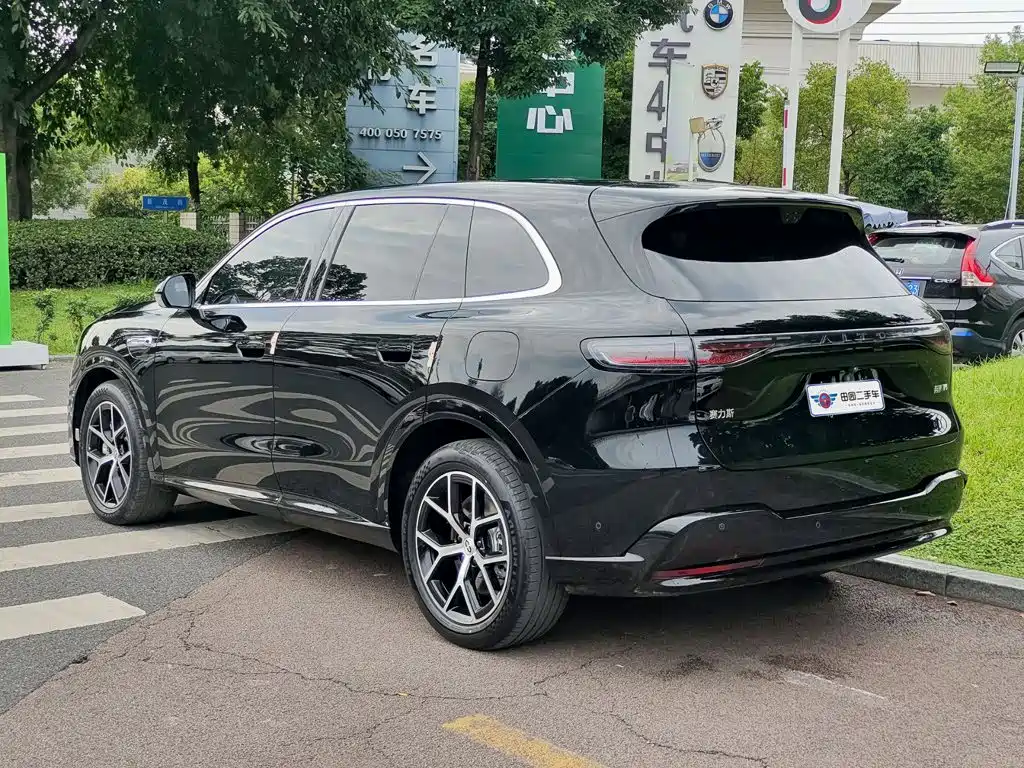 AITO AITO M6 — миниатюра 4